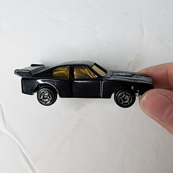 S.M. Ford Zakspeed Capri Turbo No. S8005 - Picture 2 of 9